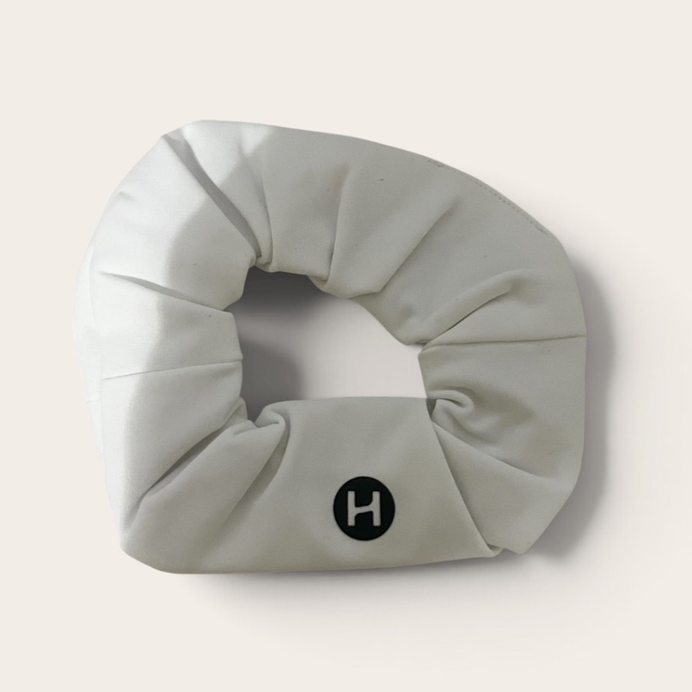 Halara Scrunchie Women OS White Like New Logo Athletic Hair Accessory